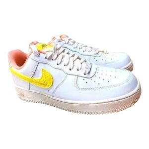 Nike Air Force Mini Mama Women's 1 '07 LX DV2183 100 "White Yellow" Size 9.5
